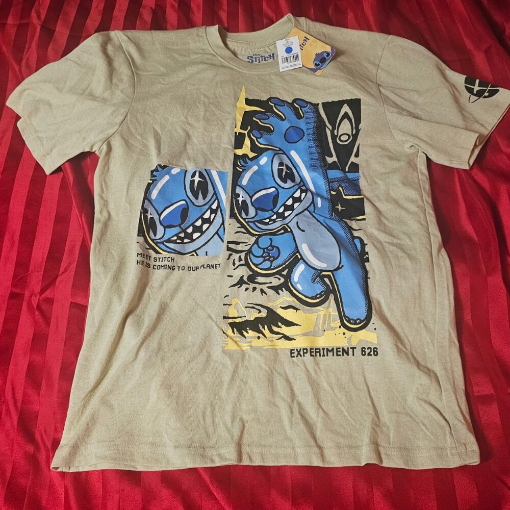 Disney Stitch Men's Short Sleeve Size M Pullover T-Shirt - New with Tags -